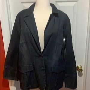 DKNY button closure jean jacket